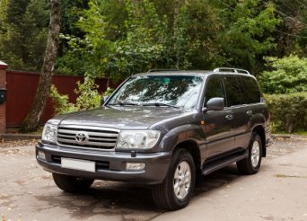 Аренда авто а Alpha Car Toyota LandCruiser 100 Аренда авто а Alpha Car Toyota LandCruiser 100
