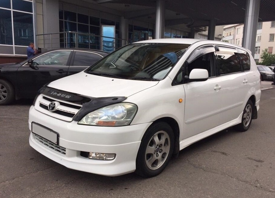 Аренда авто Toyota ipsum 2006 Аренда авто Toyota ipsum 2006