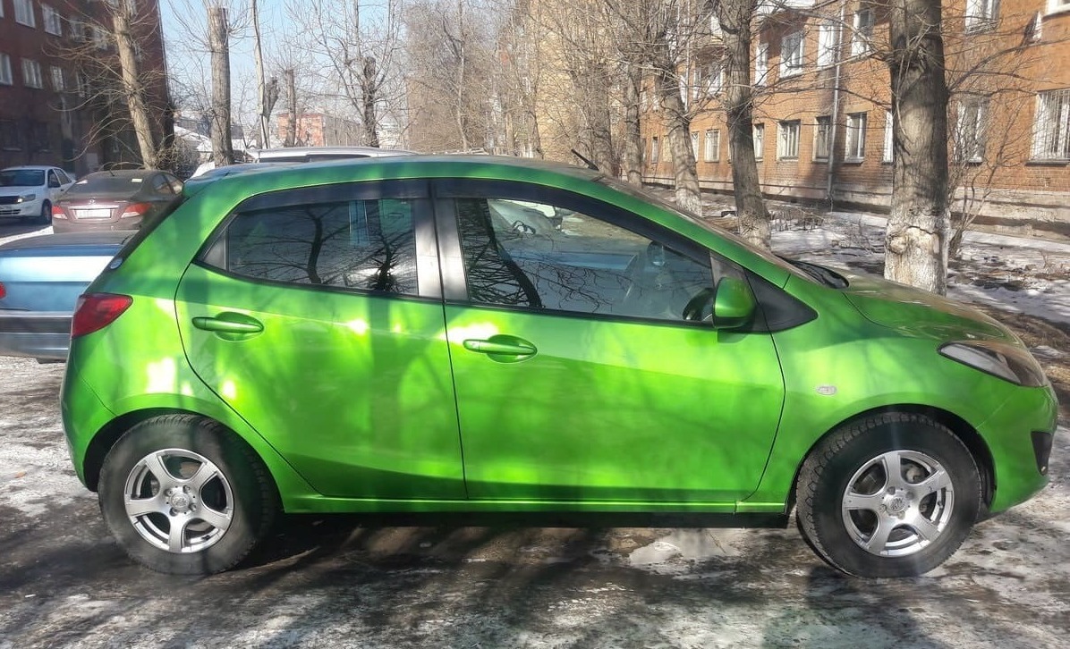 Аренда авто а Alpha Car Mazda Demio Аренда авто а Alpha Car Mazda Demio