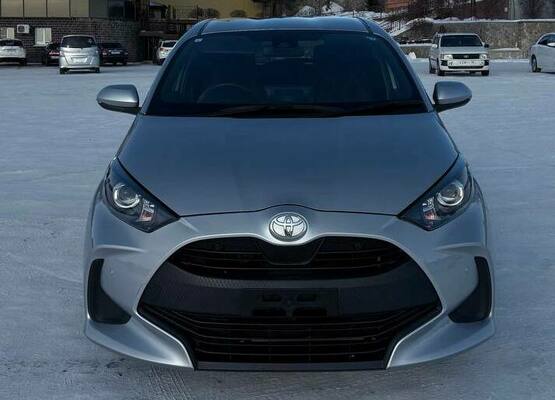 Аренда авто а Alpha Car Toyota Yaris 2022