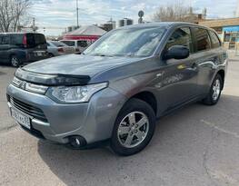 Toyota Camry 2016 в Alpha Car автопрокат фото